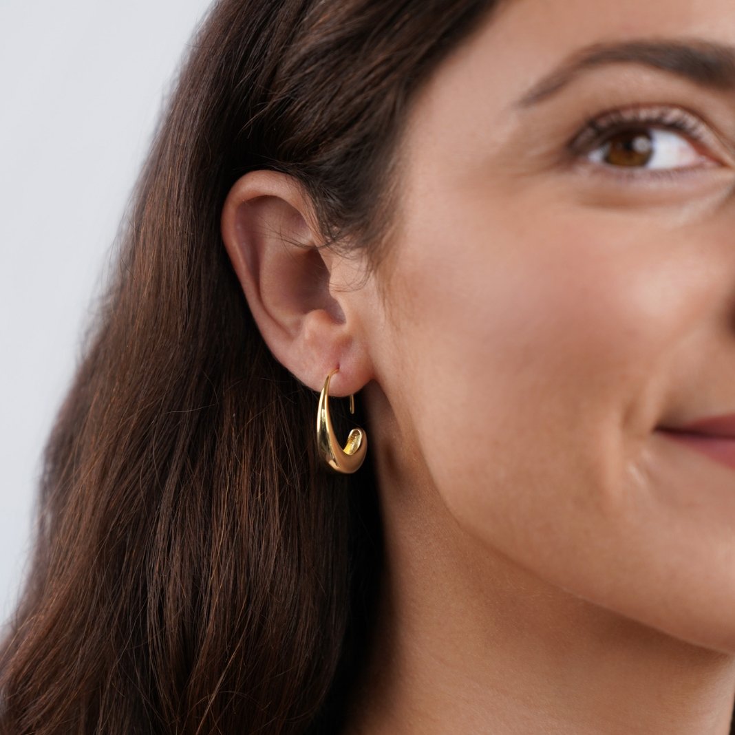 CINA | Gold Teardrop Earrings