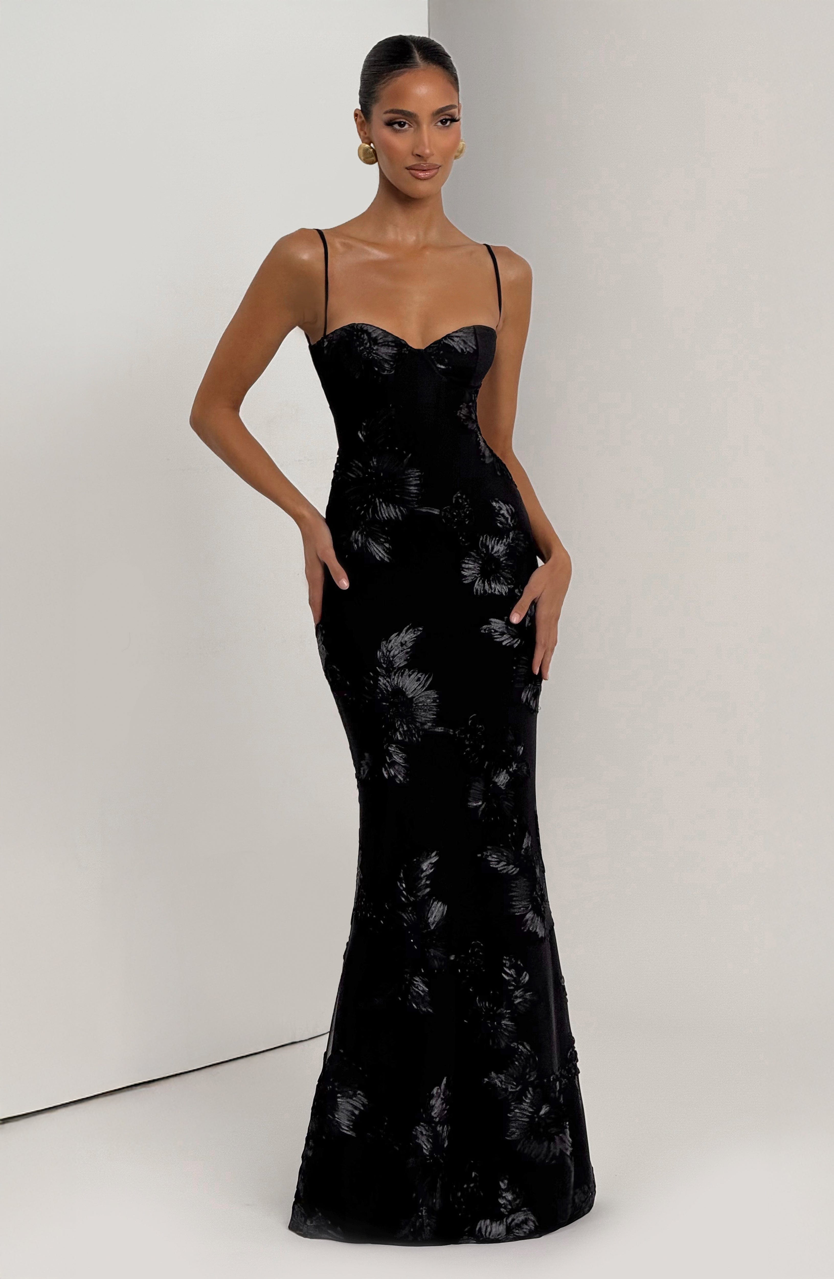 Nefertiti Maxi Dress - Black - LioraBella