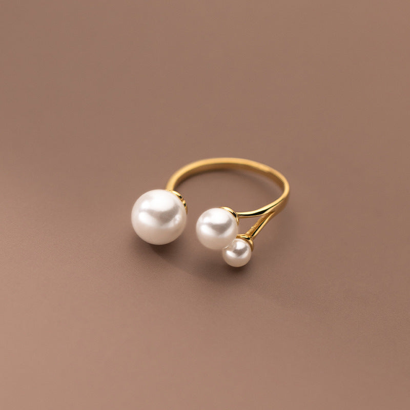 MANON | Adjustable Triple Freshwater Pearl Ring