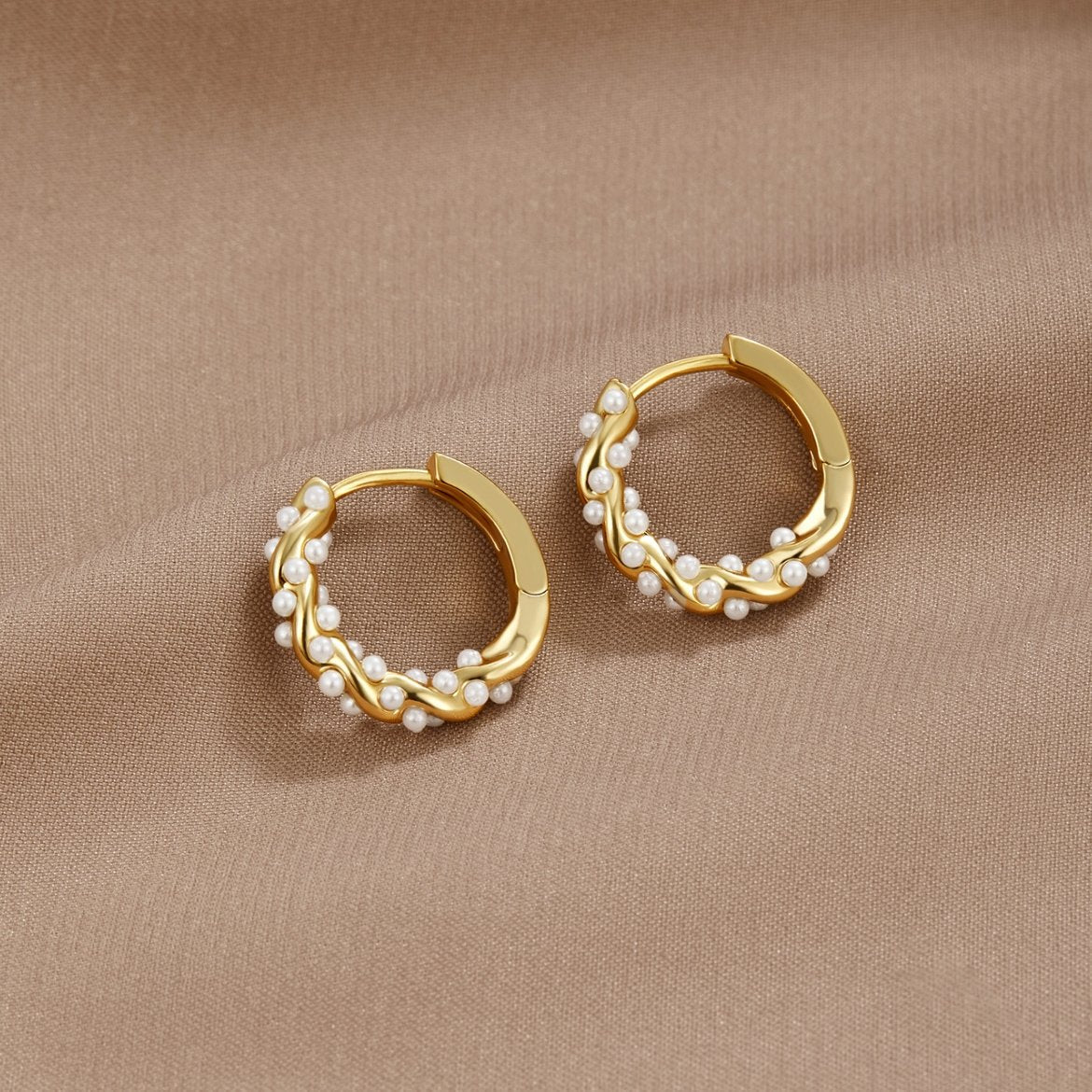 ARIA | Pearl Hoop Earrings